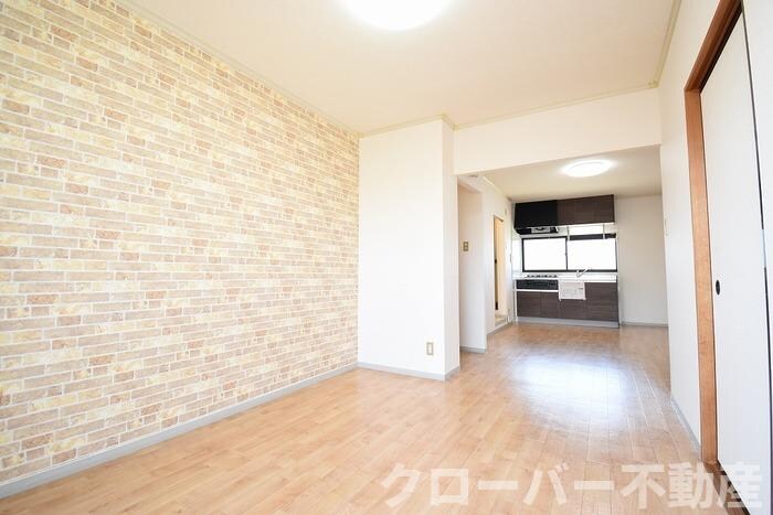 物件内観写真6　(LDK13．5帖)