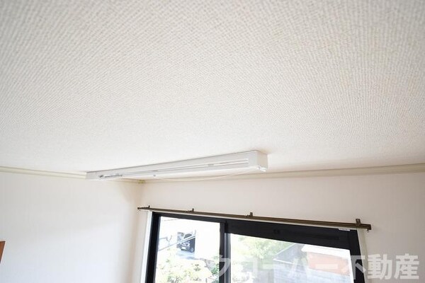 その他(室内物干し)