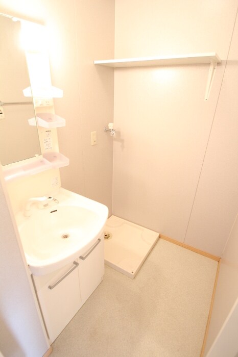 物件内観写真12　(洗面室)