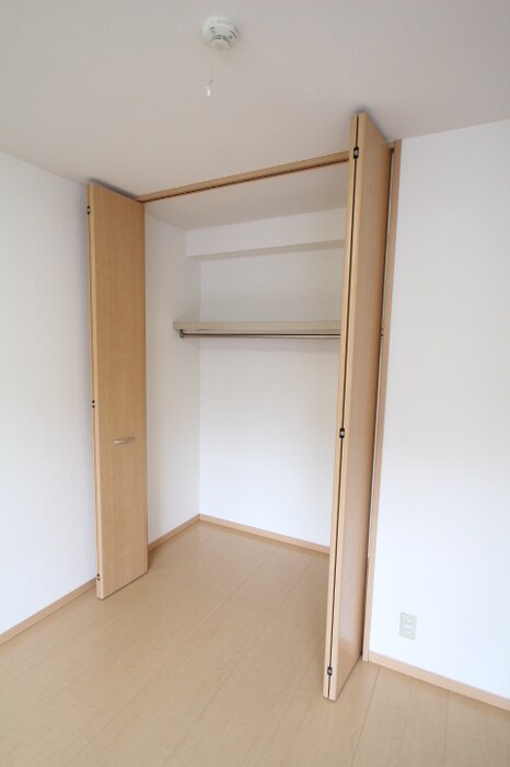 物件内観写真14　(クローゼット)