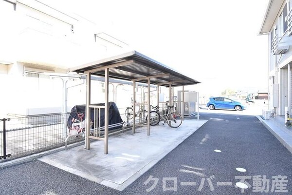建物設備(駐輪場)