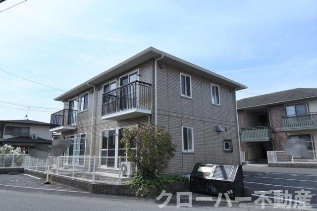 物件外観写真1　(建物外観)