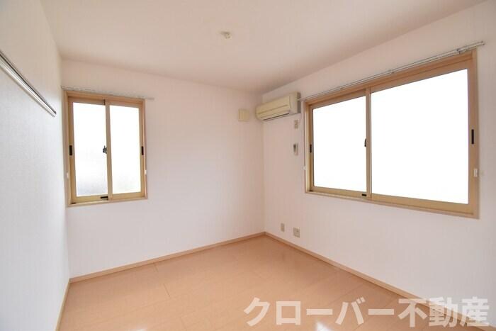 物件内観写真7　(北洋室６帖)