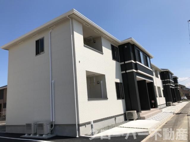 物件外観写真1　(外観写真（昼）)