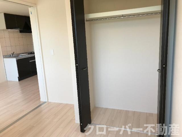 物件内観写真11　(洋室)