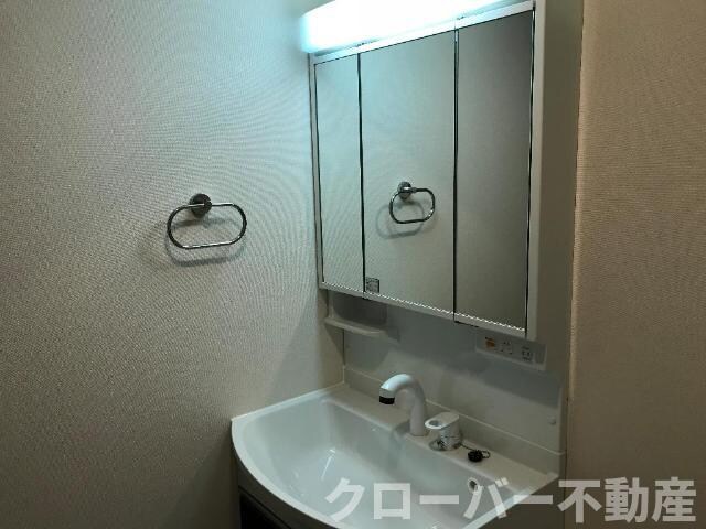 物件内観写真13　(洗髪洗面化粧台)