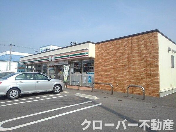 周辺環境(セブンイレブン丸亀運動公園前店まで300m)