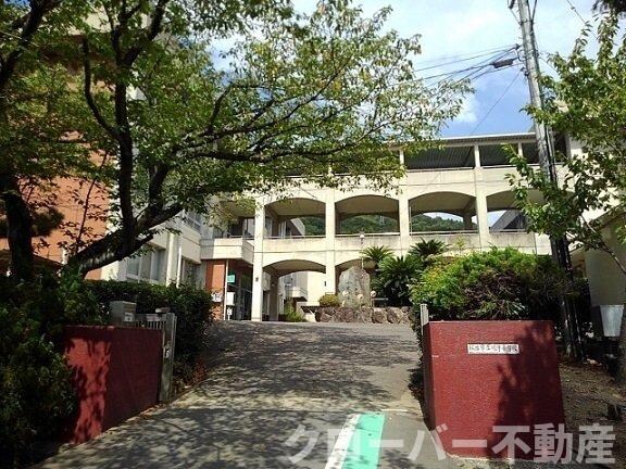 物件外観写真6　(坂出市立川津小学校まで1600m)