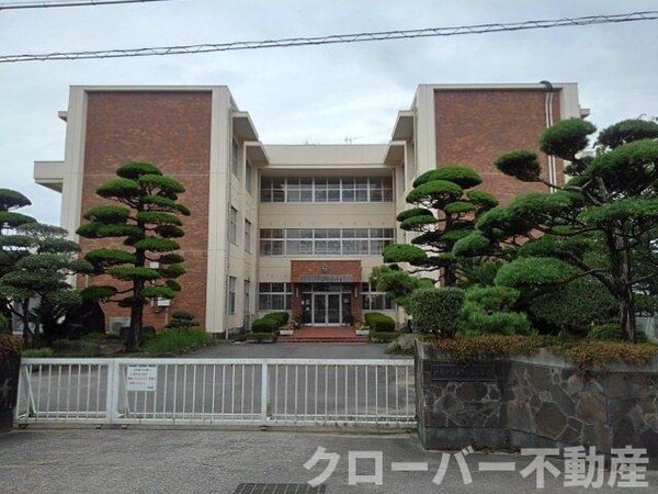 周辺環境(観音寺市立一ノ谷小学校まで1500m)
