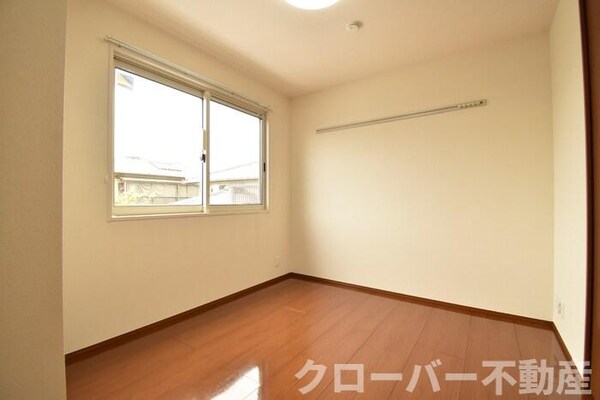 洋室(洋室５．５帖)