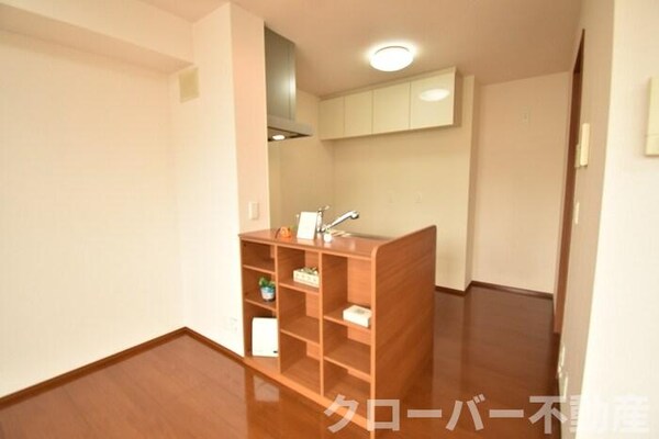 居室(ＬＤＫ１３帖)