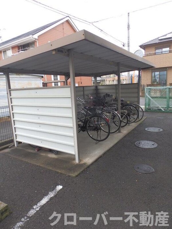 建物設備(駐輪場)