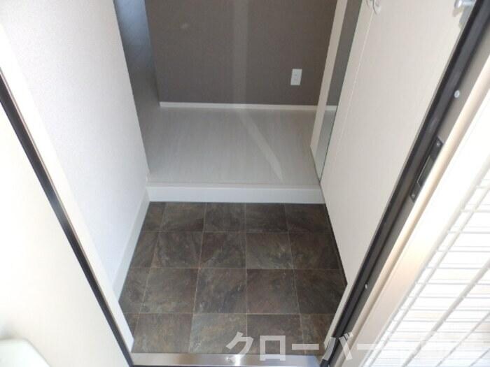 物件内観写真11　(玄関)