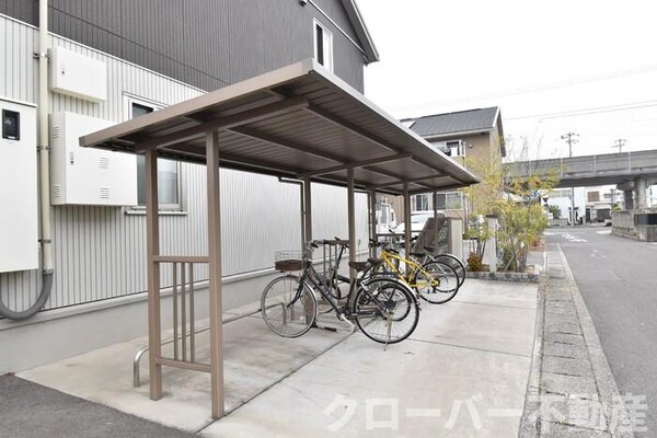 建物設備(駐輪場)