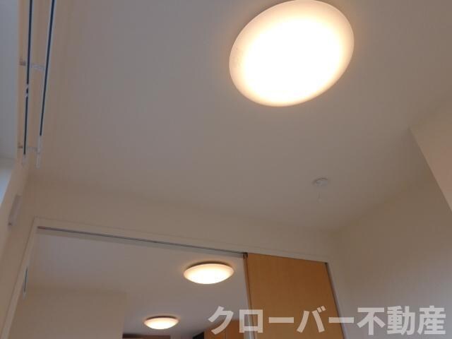 物件内観写真9　(照明)