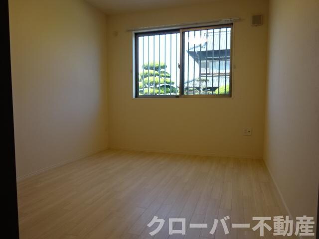 物件内観写真15　(洋室)