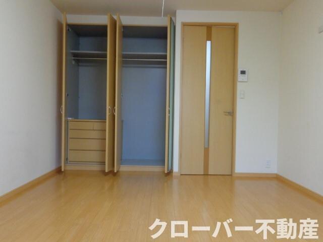 物件内観写真11　(クローゼット)