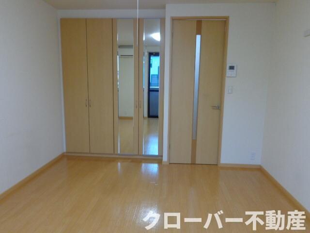 物件内観写真14　(洋室)