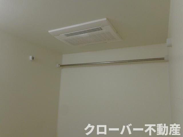 物件内観写真18　(浴室乾燥機)