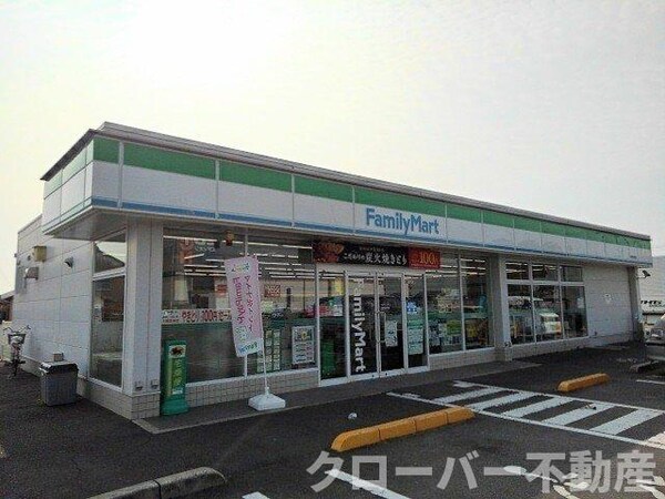 周辺環境(ファミリーマート丸亀金倉町店まで550m)