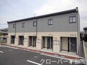 レオパレス中央町外観写真