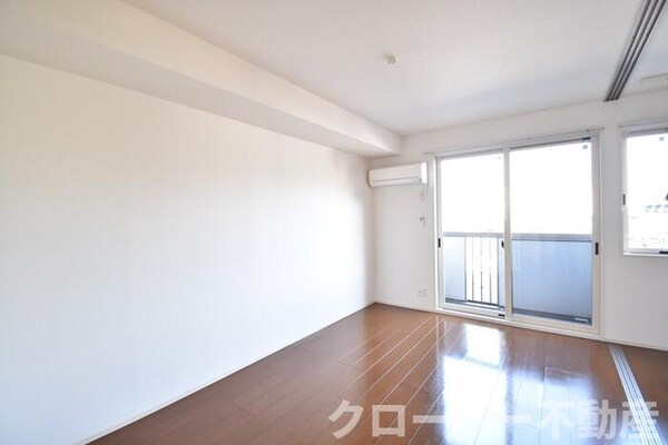 内装他(ＬＤＫ１０．２帖)