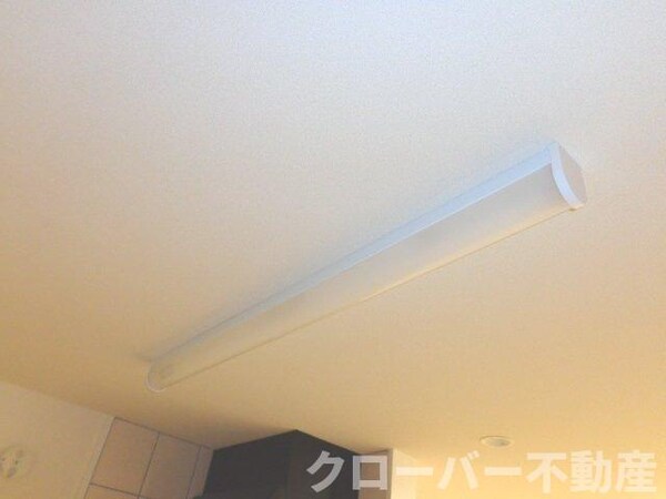 建物設備(キッチンの照明)