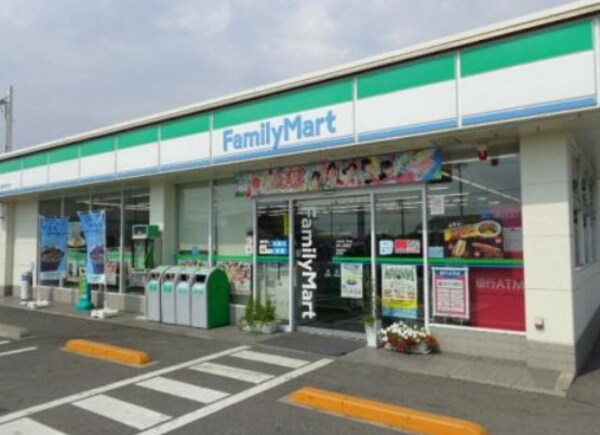 周辺環境(ファミリーマート　丸亀川西北店 1573m)