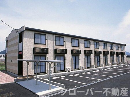 レオパレスフリューゲル外観写真