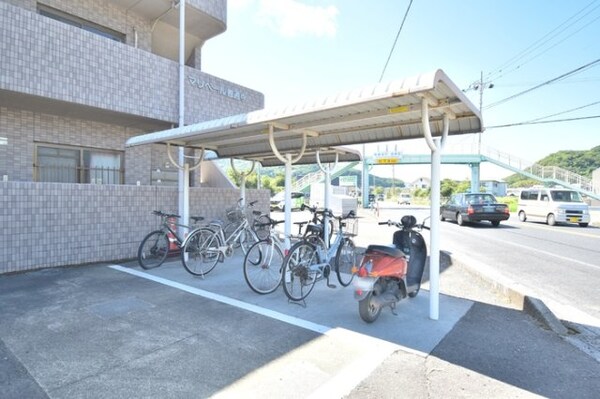 建物設備(駐輪場)