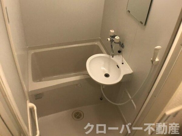 浴室(ゴミボックス)