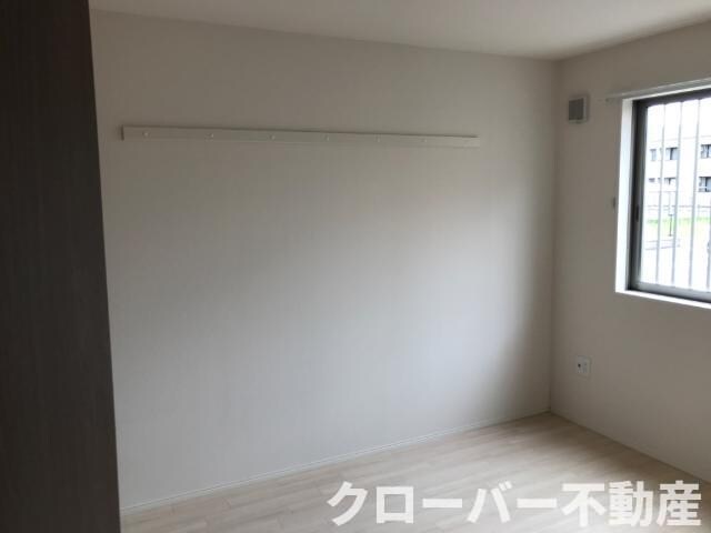 物件内観写真13　(洋室)