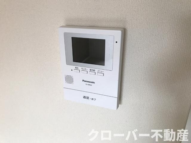 物件内観写真14　(カメラ付インターホン)