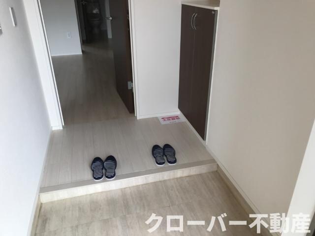 物件内観写真24　(玄関)