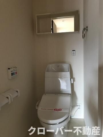 物件内観写真27　(シャワー付トイレ)