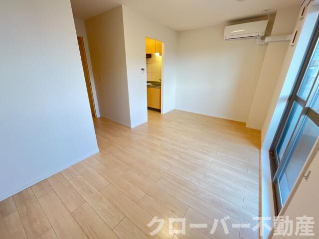 物件内観写真8　(リビング)