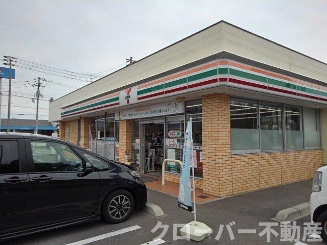 物件外観写真4　(セブンイレブン坂出北インター店まで300m)