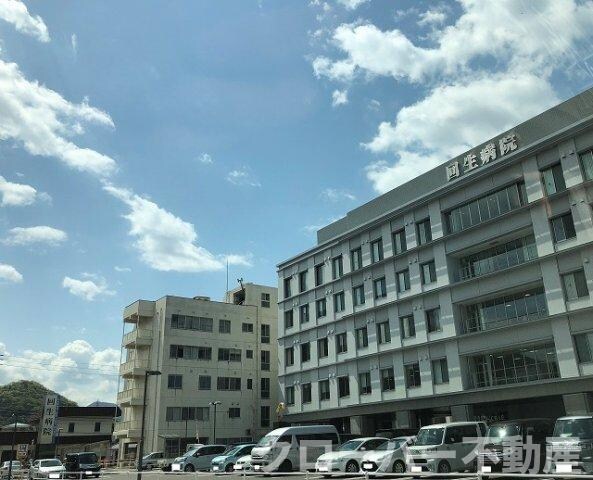 物件外観写真3　(回生病院まで4700m)