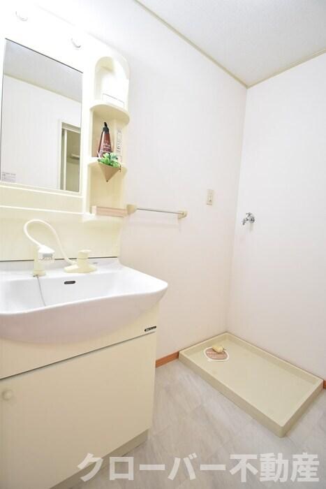 物件内観写真18　(室内洗濯機置場)