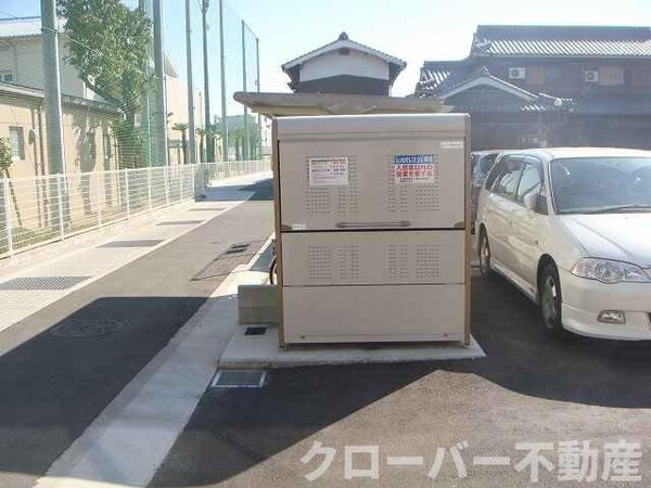 建物設備(ゴミ置き場)