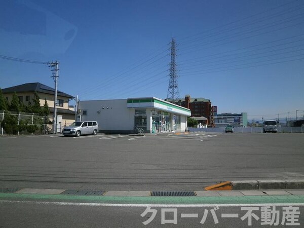 周辺環境(ファミリーマート丸亀今津店（621ｍ）)