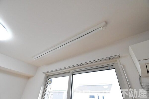 建物設備(室内物干し)