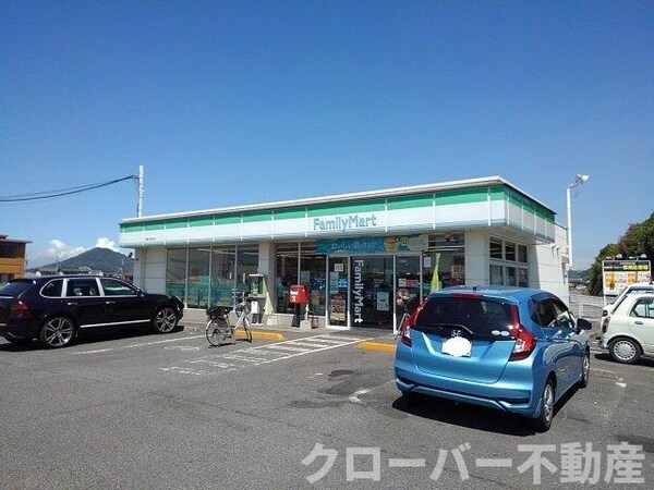 周辺環境(ファミリーマート丸亀川西北店まで1000m)