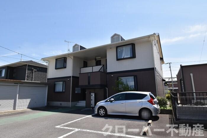 物件外観写真1　(建物外観)