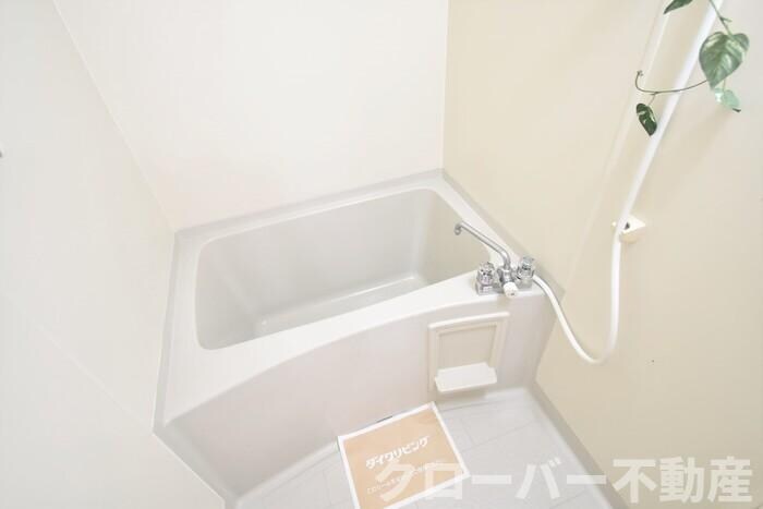 物件内観写真6　(浴室)