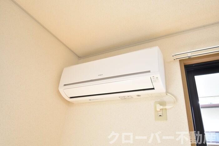 物件内観写真15　(エアコン（洋室）)