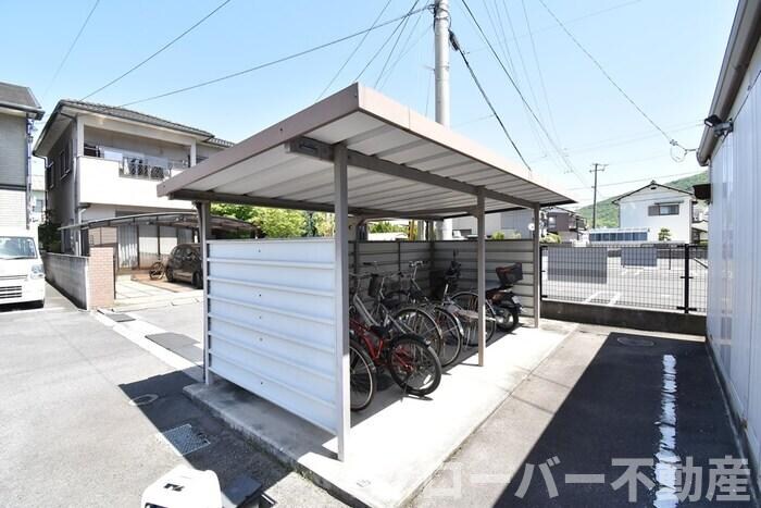 物件内観写真17　(駐輪場)