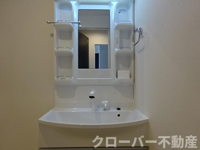 物件内観写真11　(洗髪洗面化粧台（イメージ）)