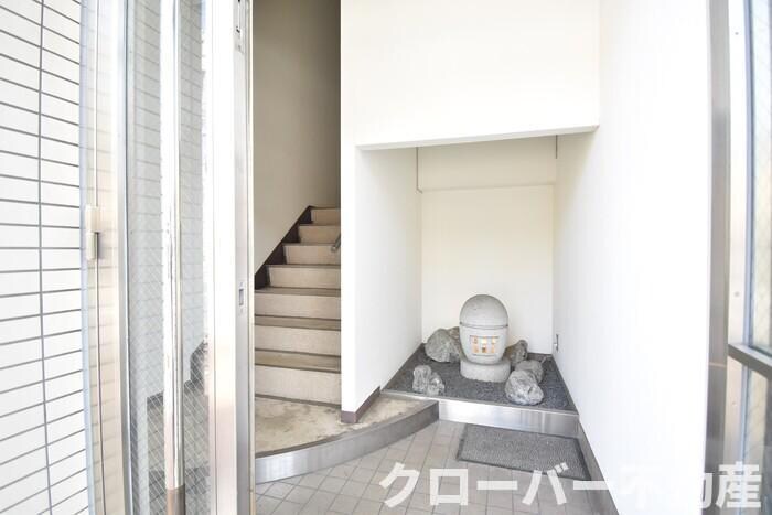 物件外観写真3　(ロビー)