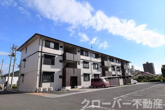 物件外観写真1　(建物外観)